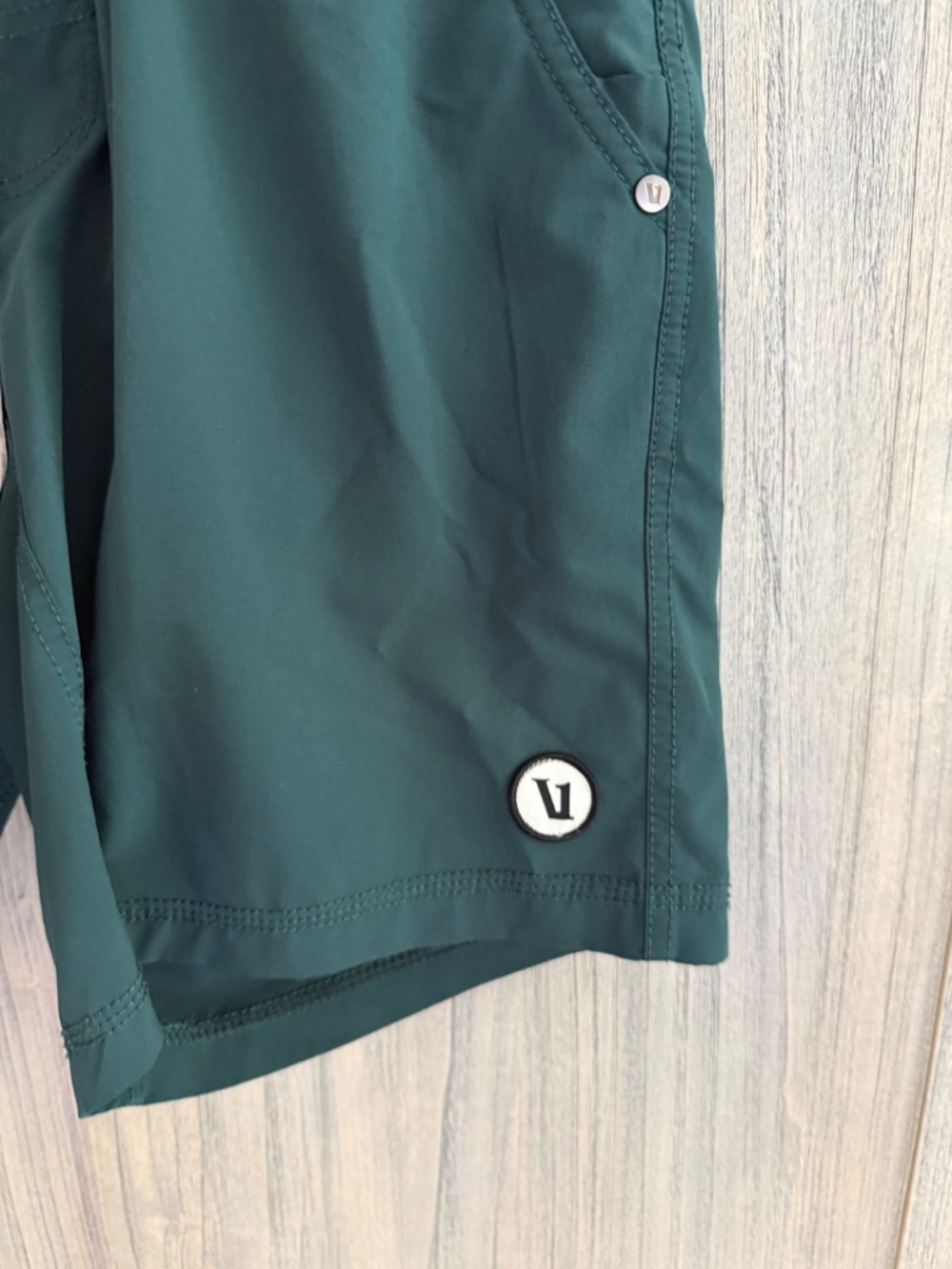 Vuori 7" Lined Shorts - Picture 2 of 5